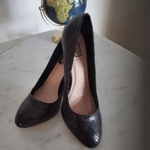 Black Snake Heel 3/$15